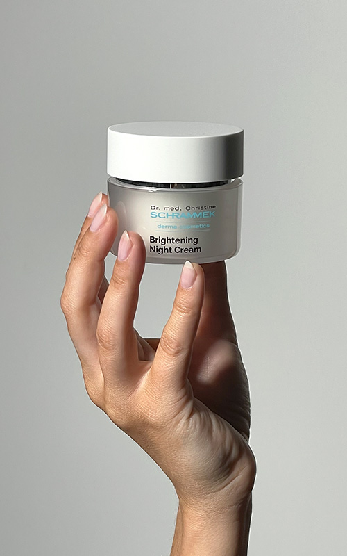 Brightening Night Cream Hand