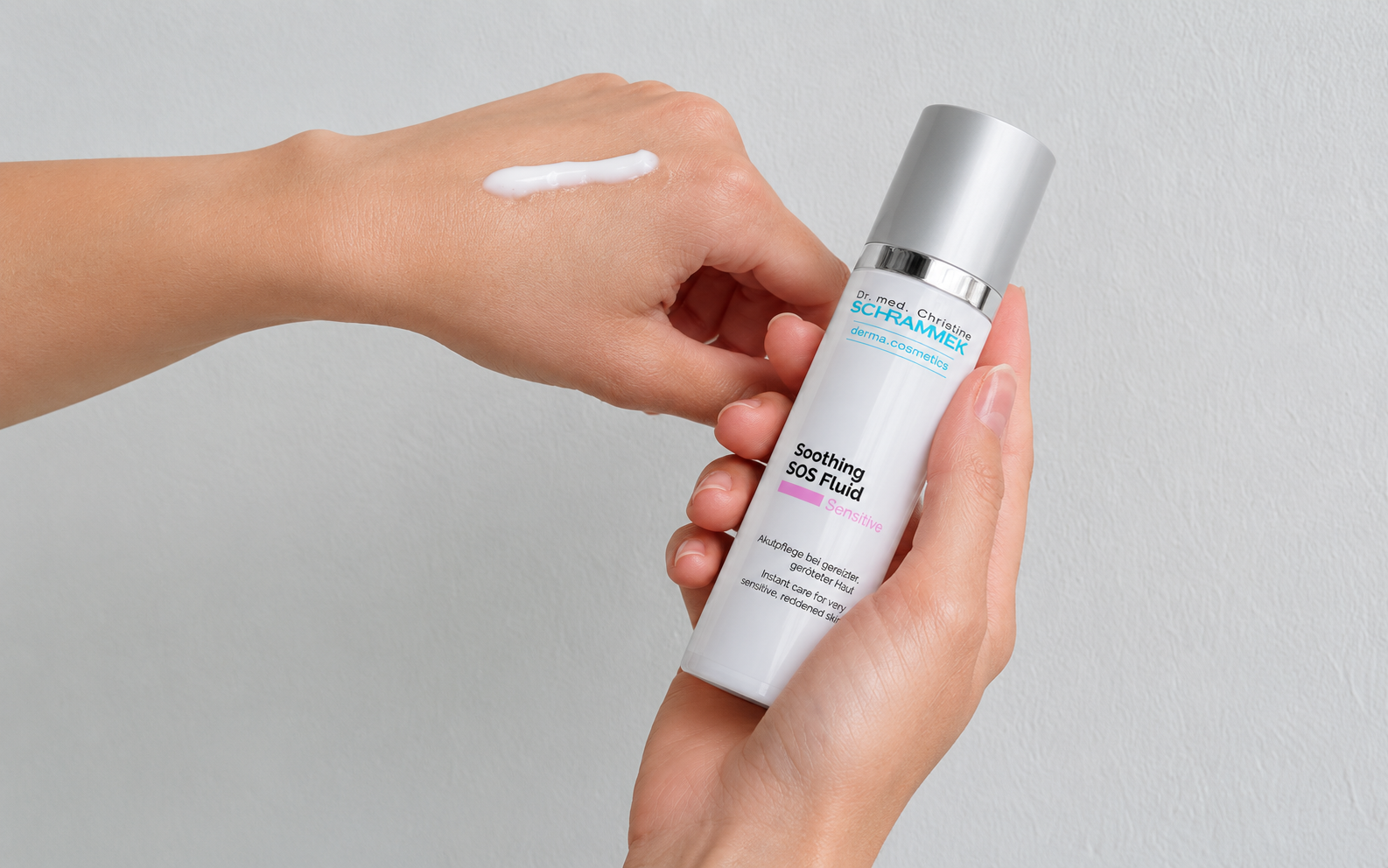 Soothing SOS Fluid_Hand